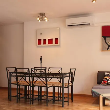 Sentir Apartment *